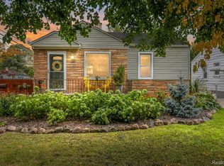 1403 E Evelyn Ave, Hazel Park, MI
