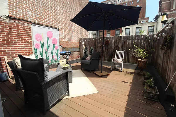 Rented by Luxor Homes & Investment Realty | media 16