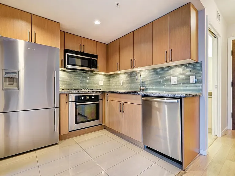 1887 Crowe St #709 — Photo 7