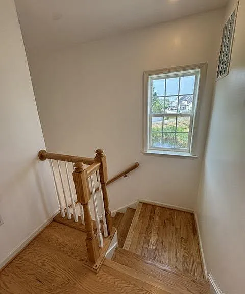110 Copeley Cir — Photo 9