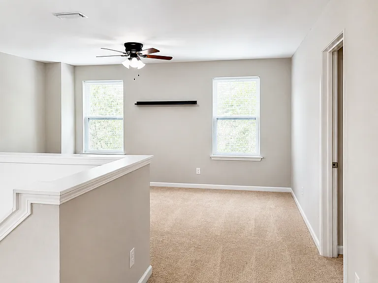 104 Isabella Ct — Photo 18