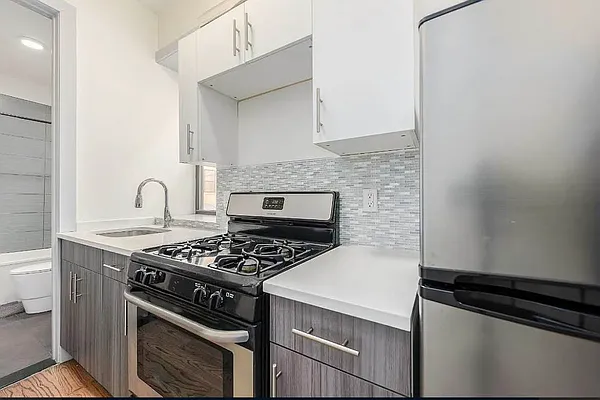 Rented by ERNY LLC | media 3