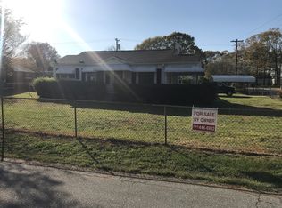 103 Shannon Dr, Central, SC 29630