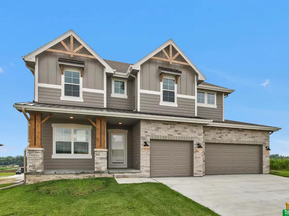 11015 N 160th St, Bennington, NE 68007