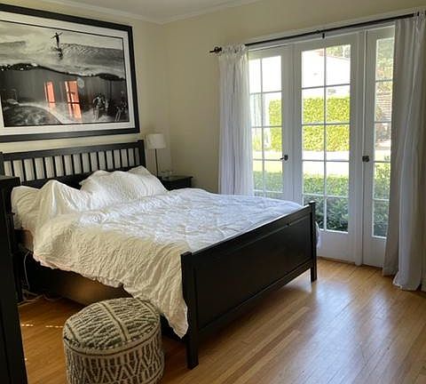 3rd image of 1624 Garden St #8