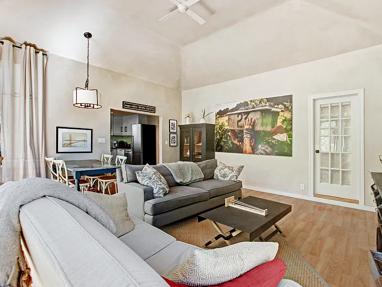 1181 York Ln #B — Photo 9