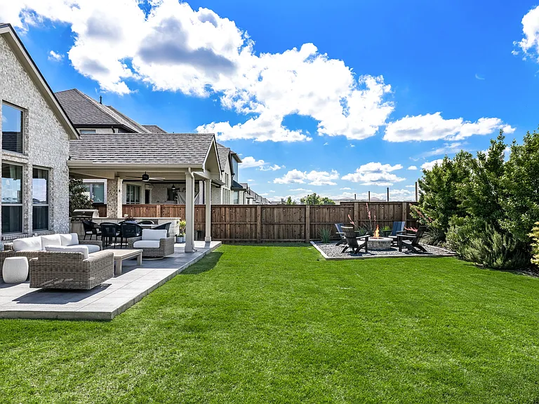 2560 Horsetail Rd — Photo 34