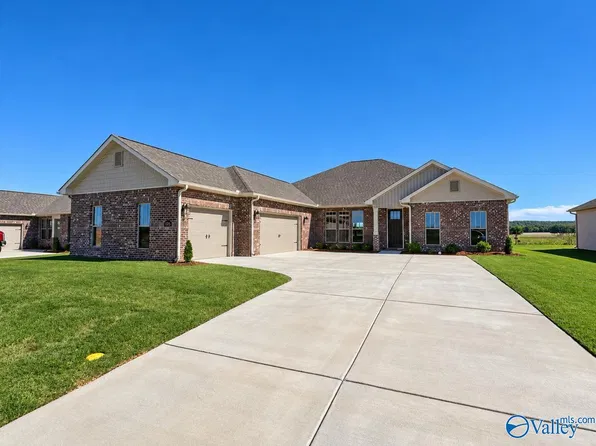 1075 Maplehurst St, Decatur, AL 35603