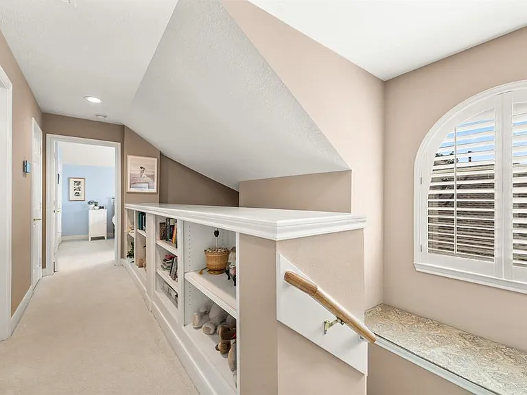 24106 Laureumont Ct — Photo 22