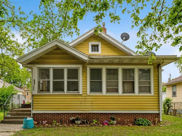 426 Saxon St, Waterloo, IA 50703