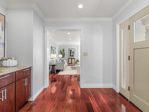 3rd image of 16 Washington Avenue