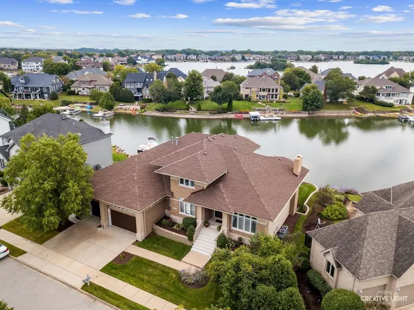 13229 Lakeshore Dr, Plainfield, IL 60585