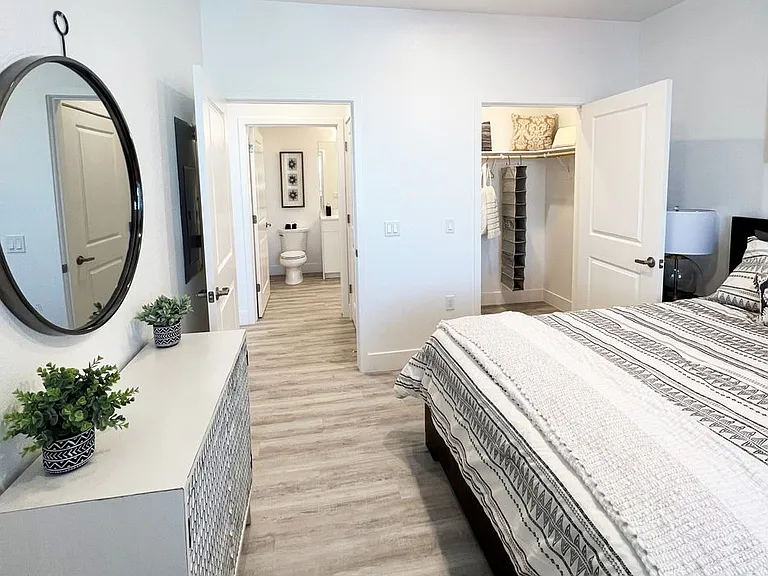 The Apartments at Santana Ranch — Photo 12