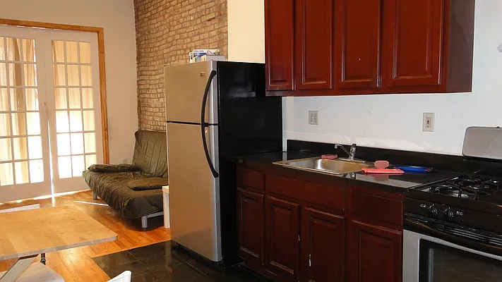 Rented by Elite NY Holdings | media 7