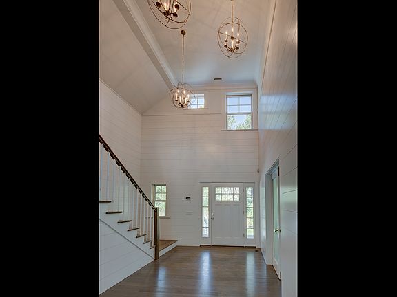 Example of Forst Foyer