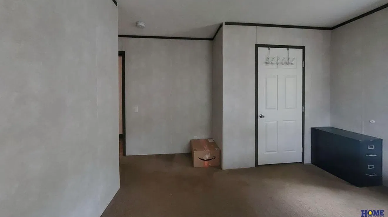 3 bed, 1324 sqft, $1,650 — Photo 3