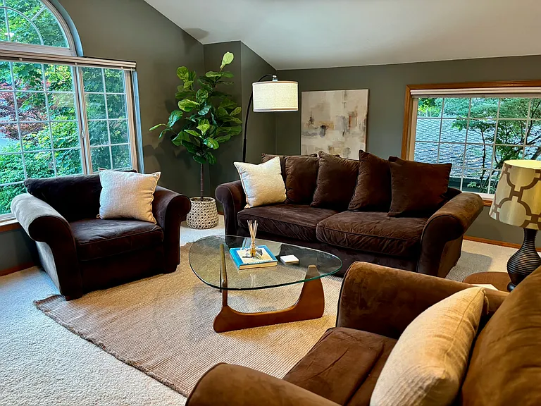 Family/bonus room with 65" TV. Can be 5th bedroom. Workout nook too!