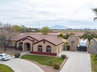 2071 E Melrose St, Gilbert, AZ 85297