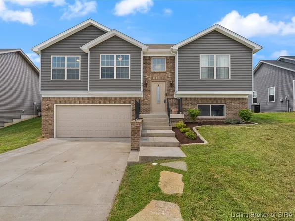 9021 Woodford Drive, Charlestown, IN 47111