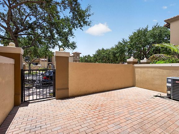 2nd image of 6549 Diamond Springs Terrace #2003
