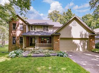 1132 Woodhaven Ct, Springfield, OH 45503