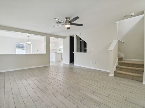 11250 Running Pine Dr