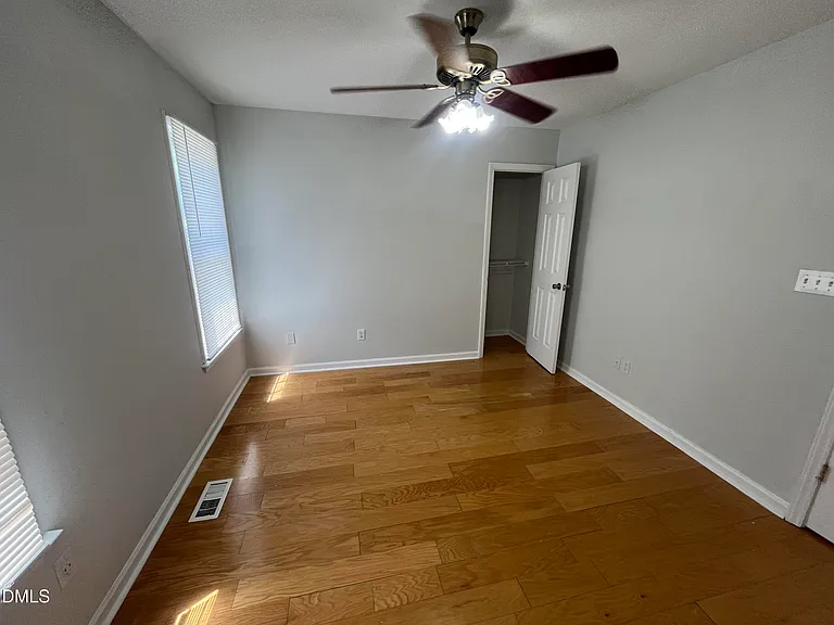 2036 Turtle Point Dr — Photo 13