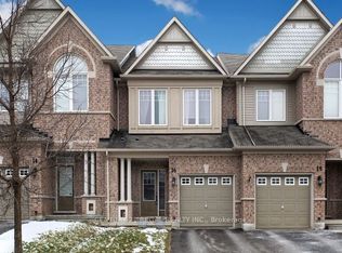 16 Thatcher Cres, East Gwillimbury, ON L9N0B8