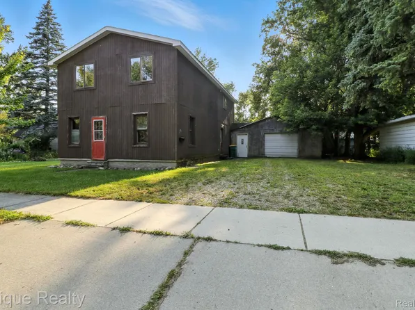 126 S Jackson St, Sandusky, MI 48471