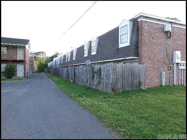 101 Ellis Dr #D — Photo 17