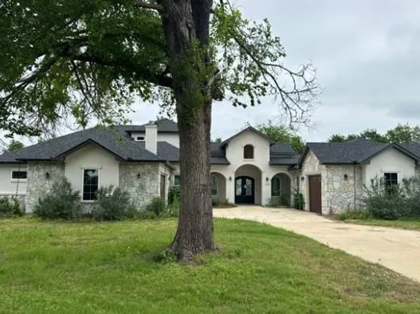 128 Gloria Blvd, Smithville, TX 78957