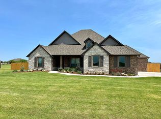 122 SW Elk Creek Loop, Cache, OK 73527