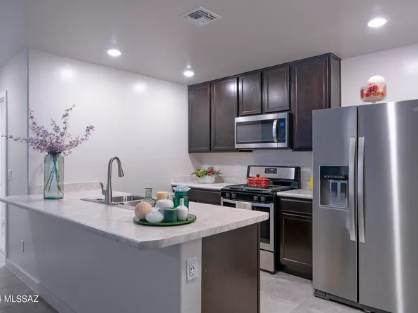 10606 W Halsey Dr, Marana, AZ 85653