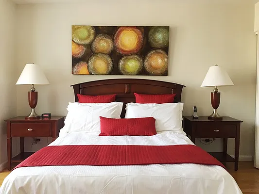 Rented by Stonehenge NYC LLC | media 18