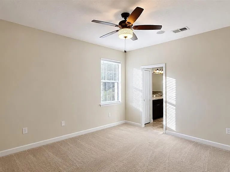 5230 Cortland Dr — Photo 20