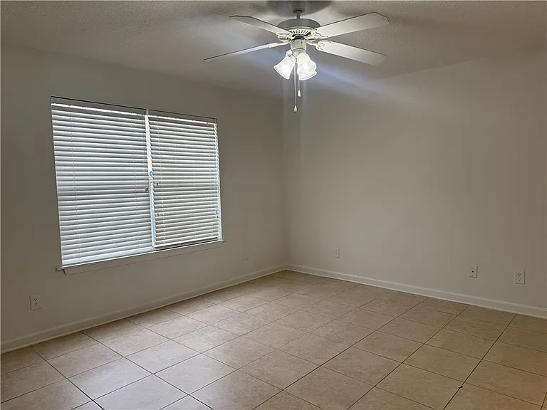 294 Windridge Dr — Photo 15