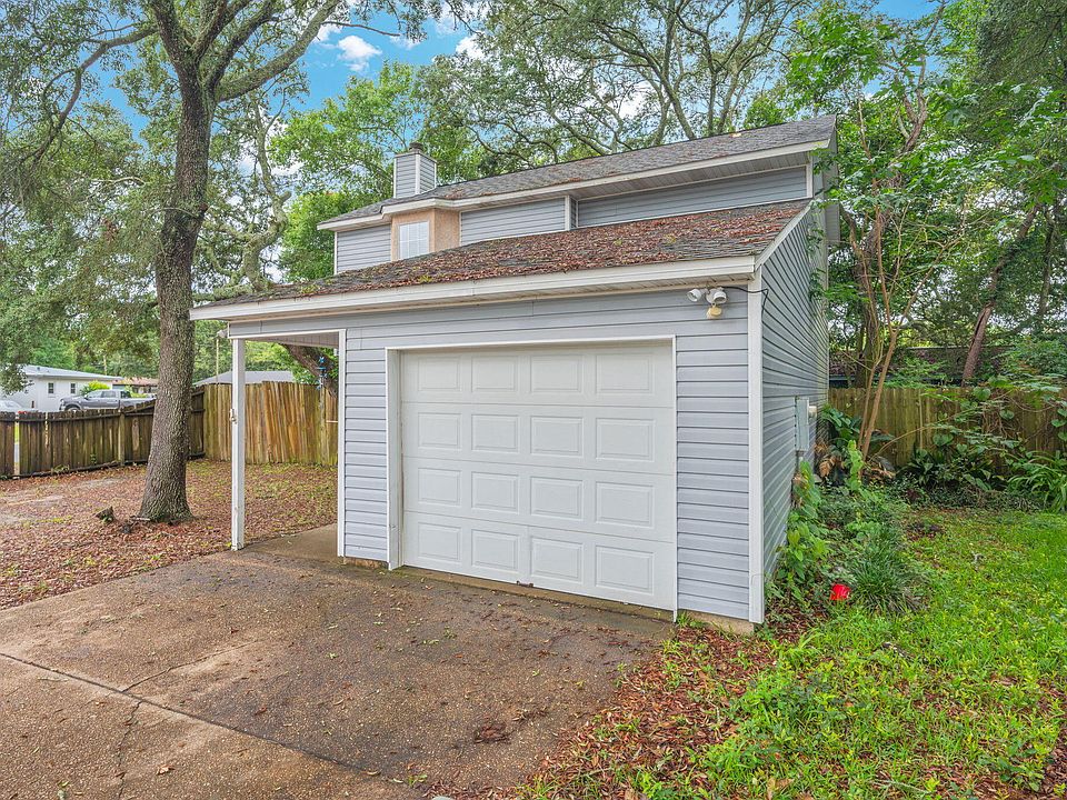 1st image of 2 Forest Breeze Ct