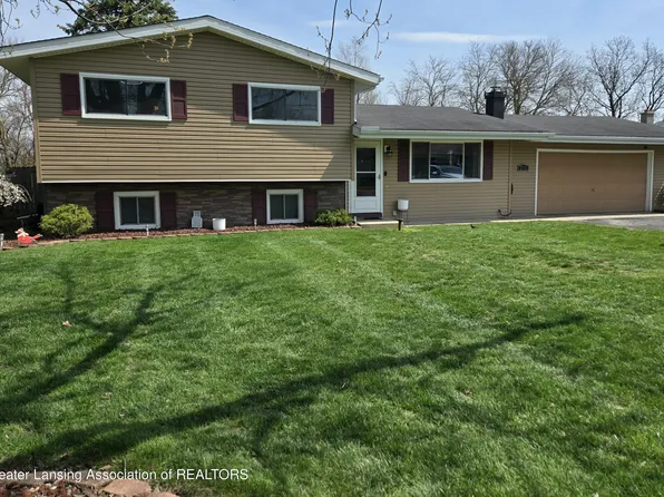 2731 Prairie Dr, Adrian, MI 49221