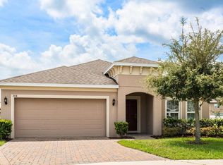 204 Sangmon Ct, Groveland, FL 34736