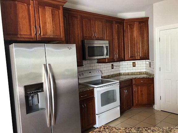 3rd image of 2265 Cape Arbor Dr