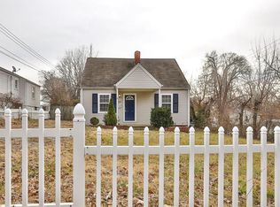 928 Spring Ave, Saint Charles, MO 63301