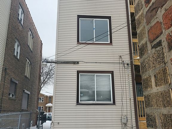 2nd image of 8746 S Dante Ave