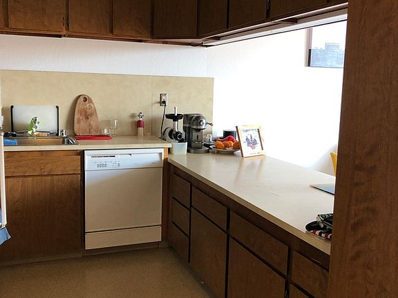 5th image of 1225 Washington St APT 303