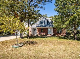 347 Cobb Dr, Lebanon, MO 65536