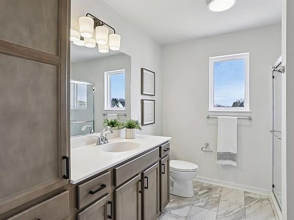 5th image of 574 Buss Road