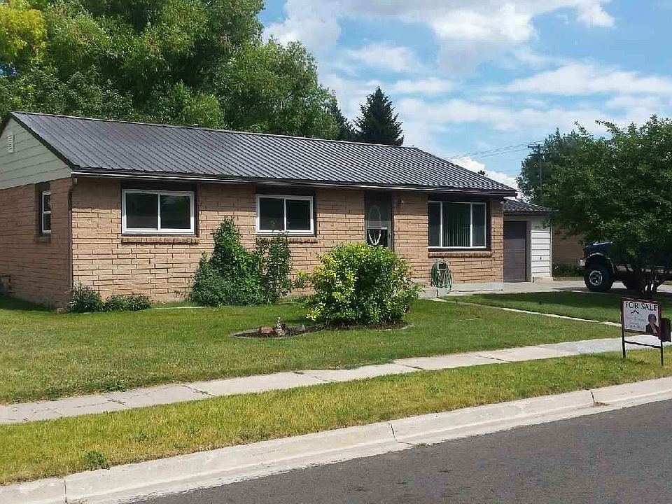 1st image of 371 Court St