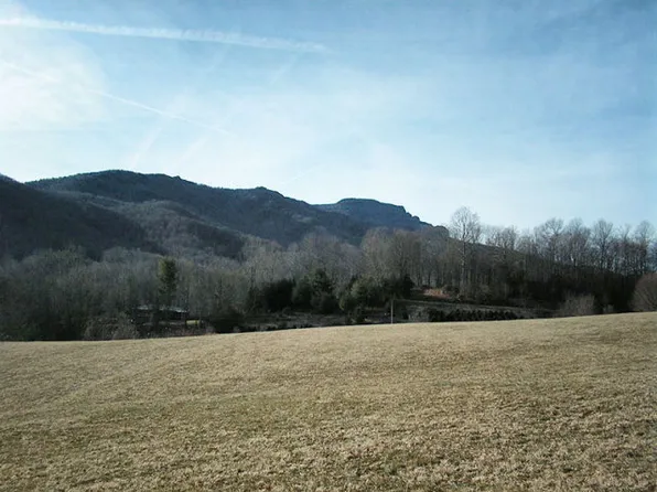 10298 State Highway 105, Banner Elk, NC 28604