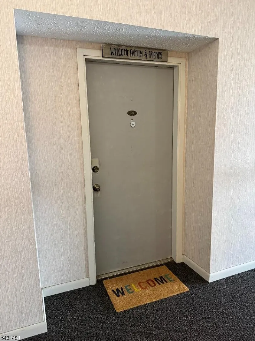 2 bed, 2.0 bath, 1213 sqft, $3,000 — Photo 3
