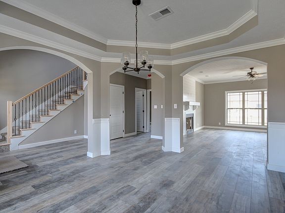2nd image of 242 Easthaven