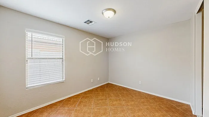 1973 E Lusitano Loop — Photo 19